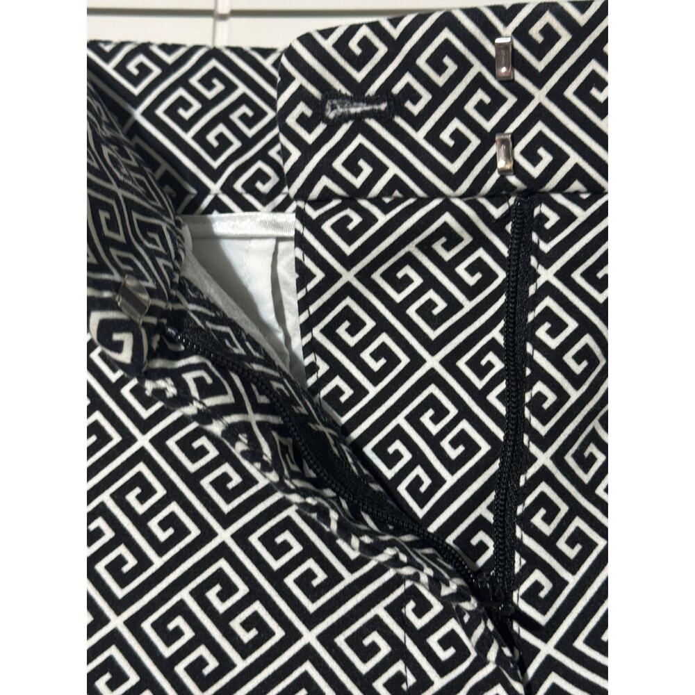 White House Black Market Cropped Geometric Pants Black White Women’s 14R - Picture 6 of 11